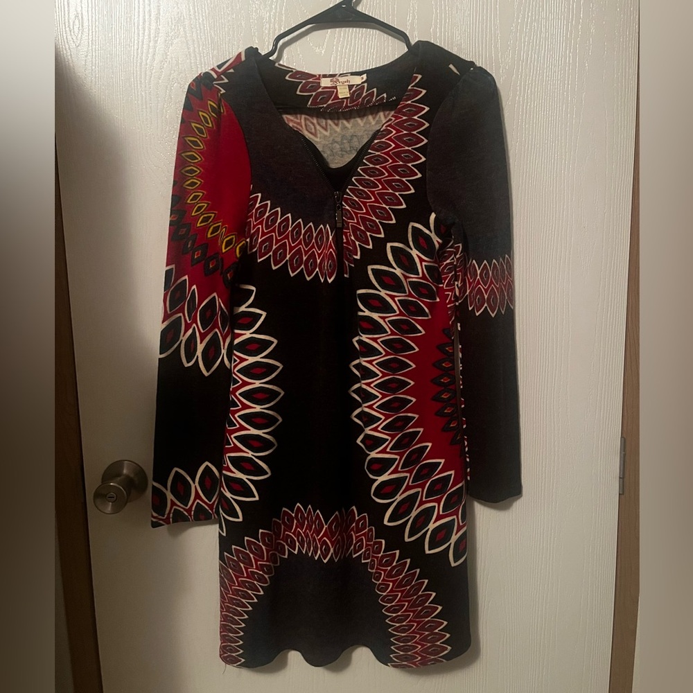 ARYEH Beautiful Dark Gray w/Red Floral Design Long Sleeve Sweater Dress Size M